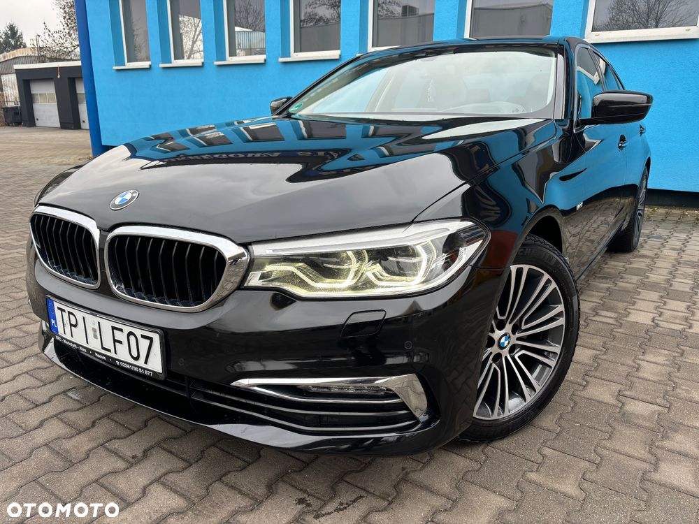 BMW Seria 5 520d xDrive Luxury Line sport - 10