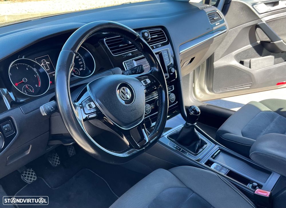 VW Golf 1.6 TDI 4Motion BlueMotion Comfortline - 8