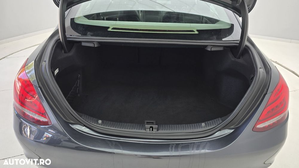 Mercedes-Benz C - 25