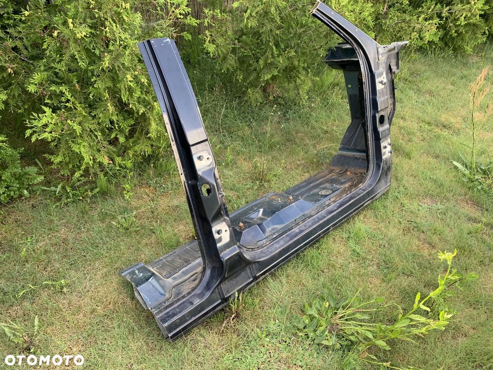 CADILLAC ESCALADE III 6,2 V8 2006-2014 ĆWIARTKA PRAWA PRZEDNIA SŁUPEK PRZÓD PRÓG PRAWY - 2