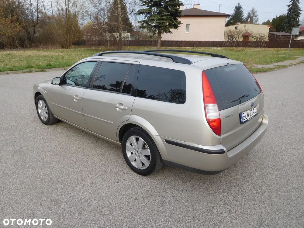 Ford Mondeo 1.8 Ambiente - 4