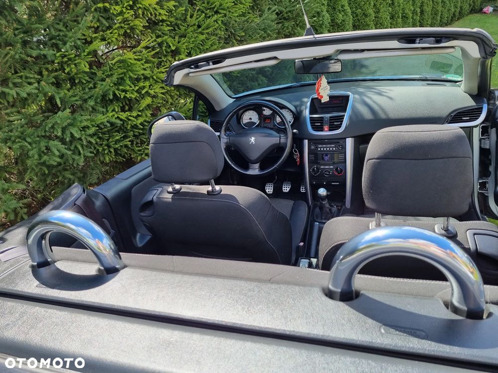 Peugeot 207 CC - 11