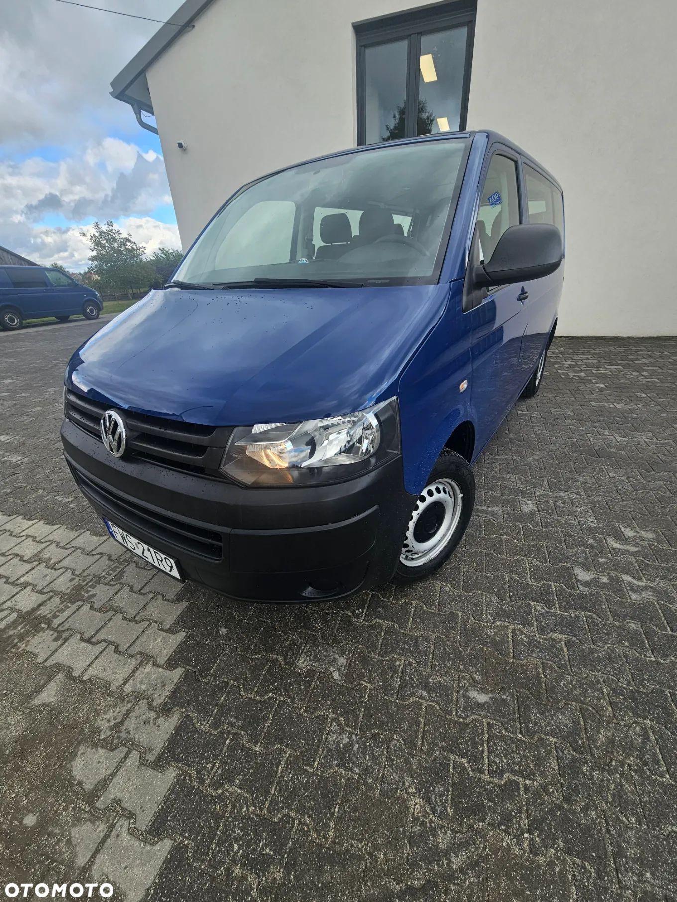 Volkswagen Transporter - 1