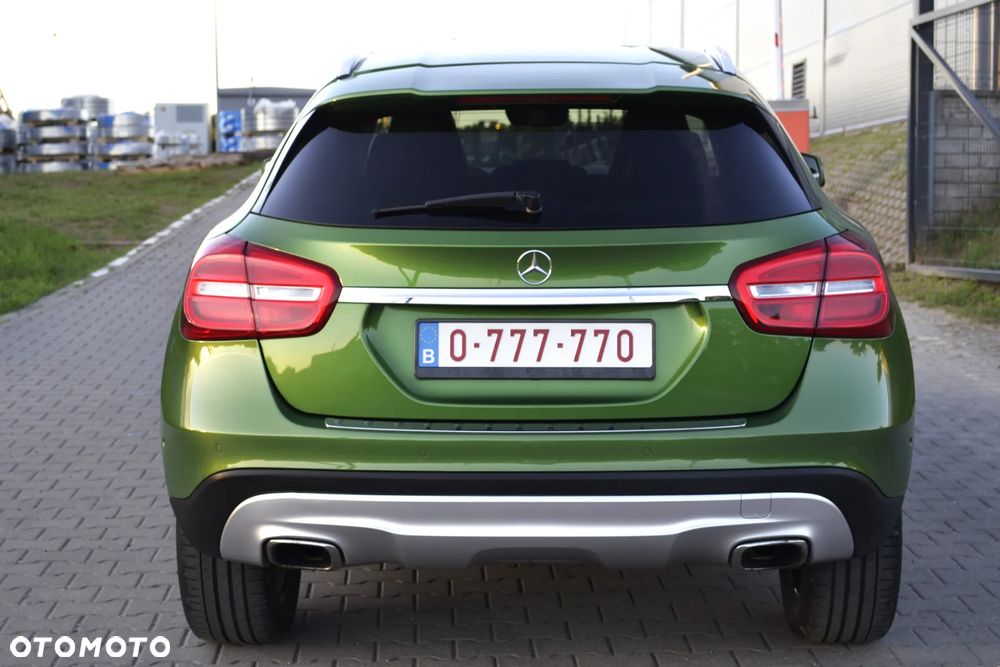 Mercedes-Benz GLA 180 d Activity Edition - 19