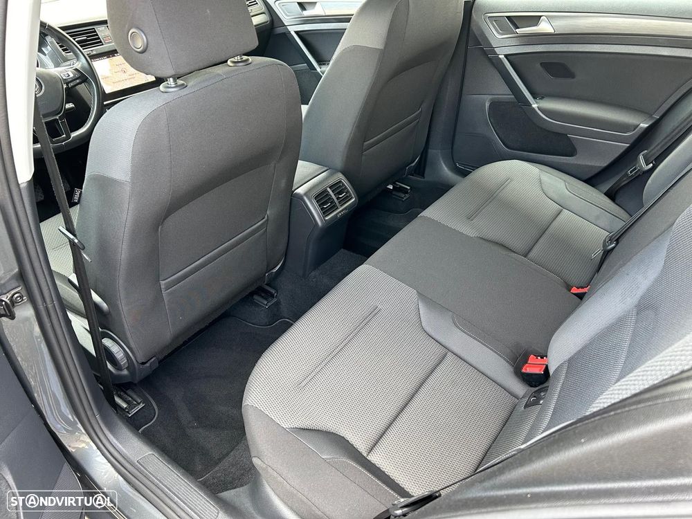 VW Golf Variant 1.6 TDi Confortline - 10