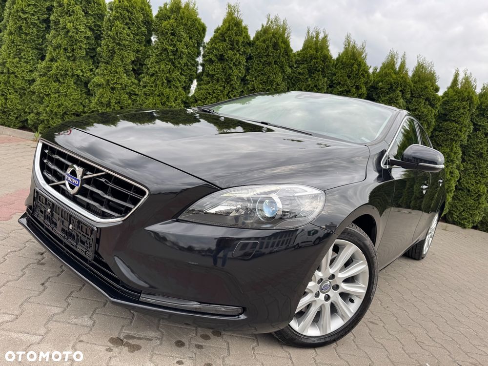Volvo V40 D4 Geartronic Summum - 4