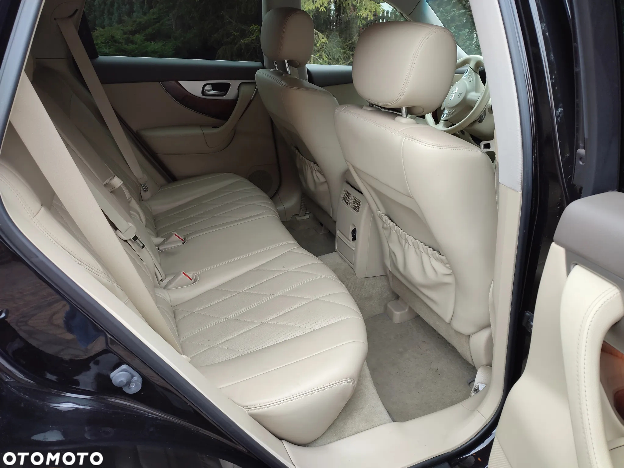 Infiniti QX70 3.7 S Premium - 15