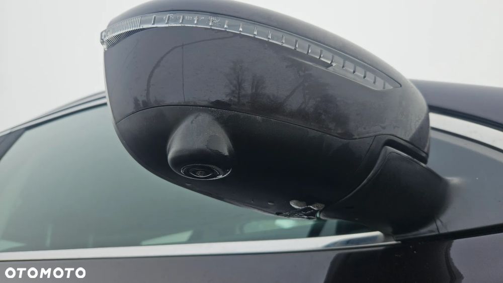 Nissan Qashqai 1.6 dCi Xtronic TEKNA+ - 6