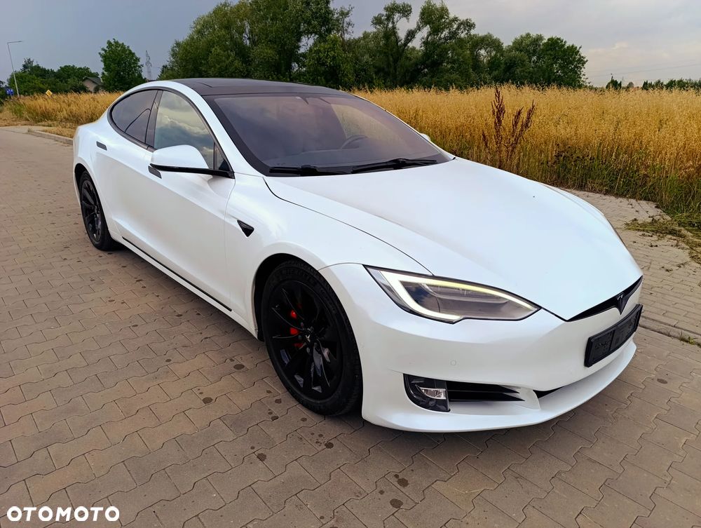 Tesla Model S Long Range Plus - 17
