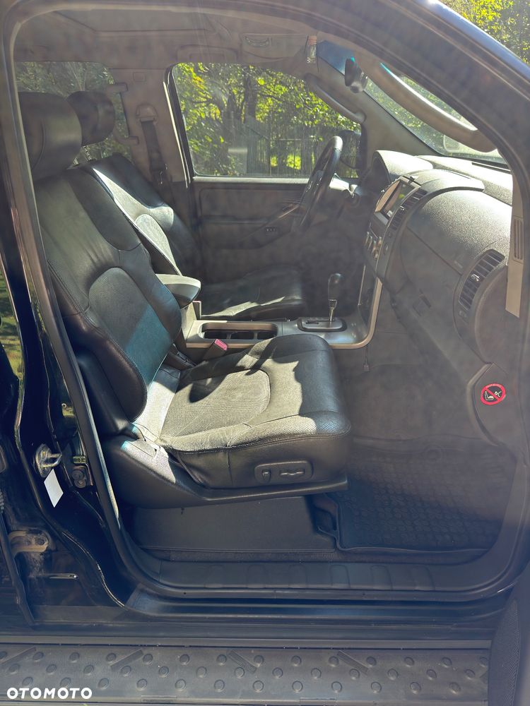 Nissan Pathfinder 2.5 DCi Elegance / LE - 10