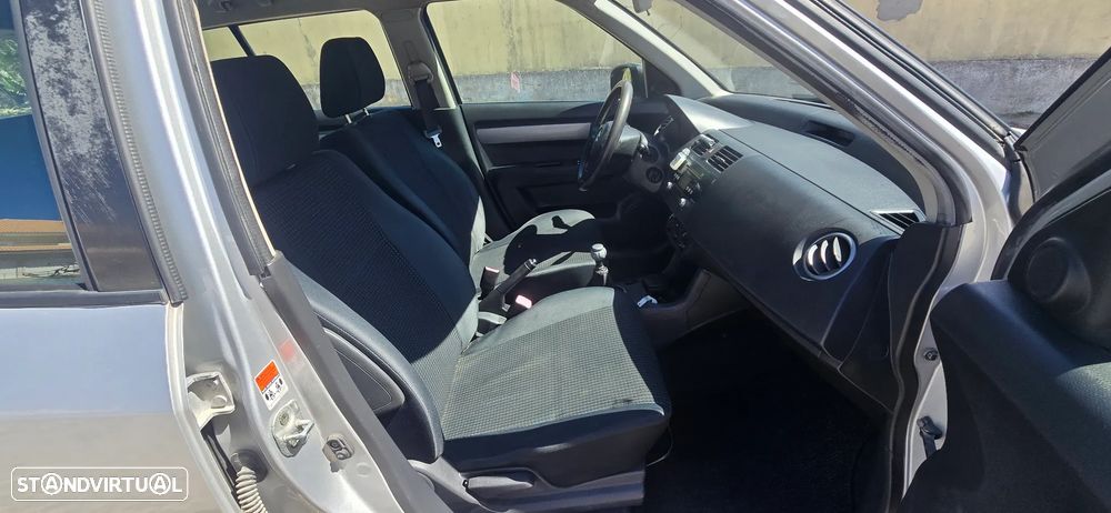 Suzuki Swift 1.3 16V GLX - 12