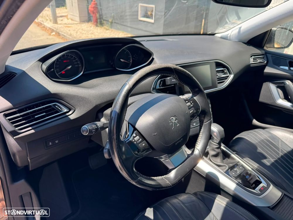 Peugeot 308 1.6 BlueHDi Allure J17 EAT6 - 5