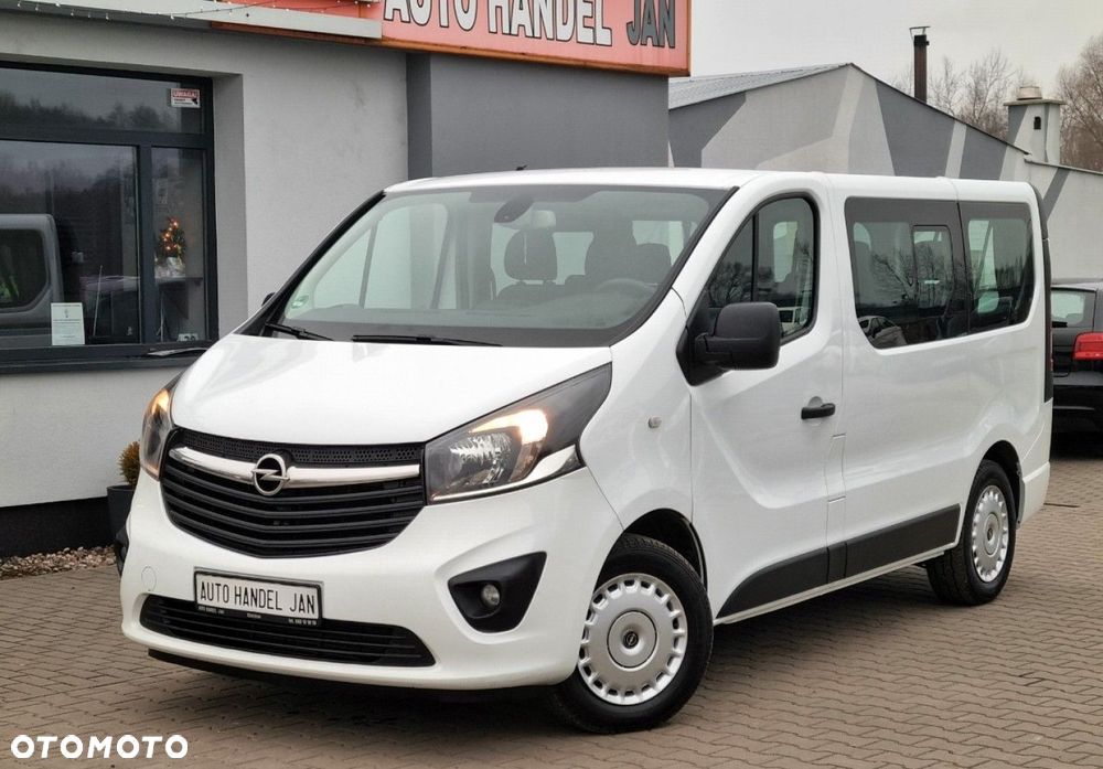 Opel Vivaro - 1