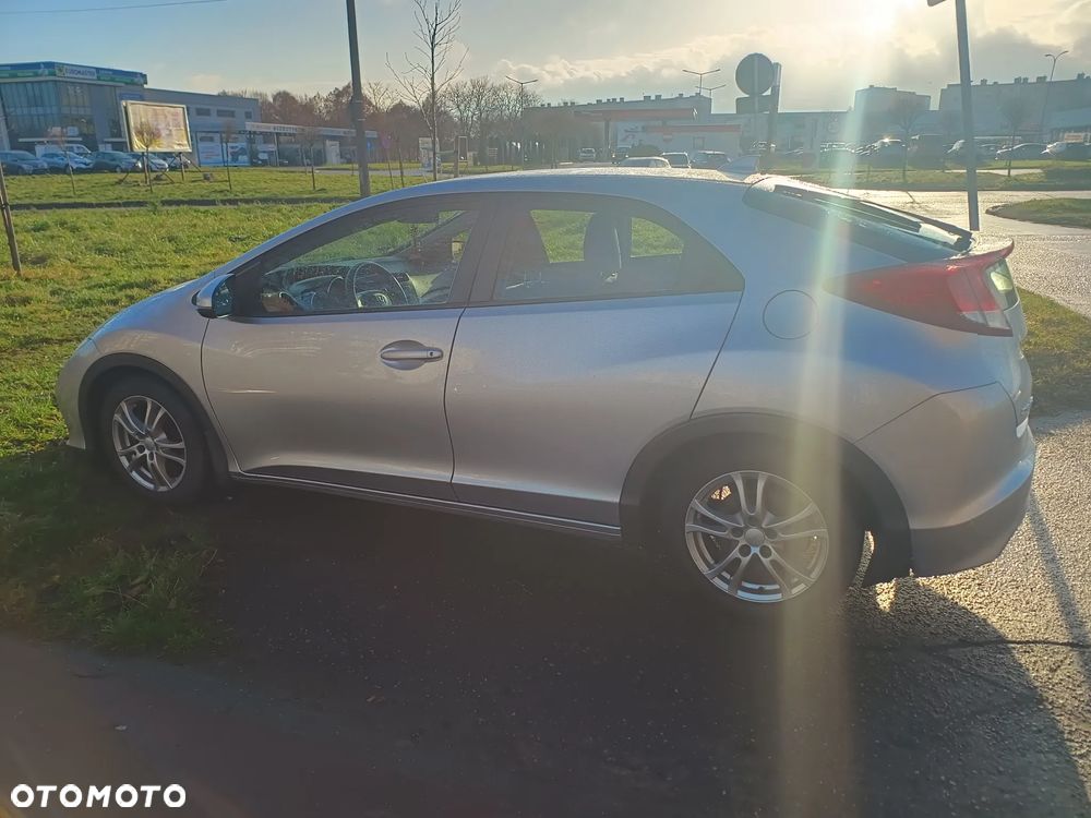 Honda Civic 1.4 Comfort - 10