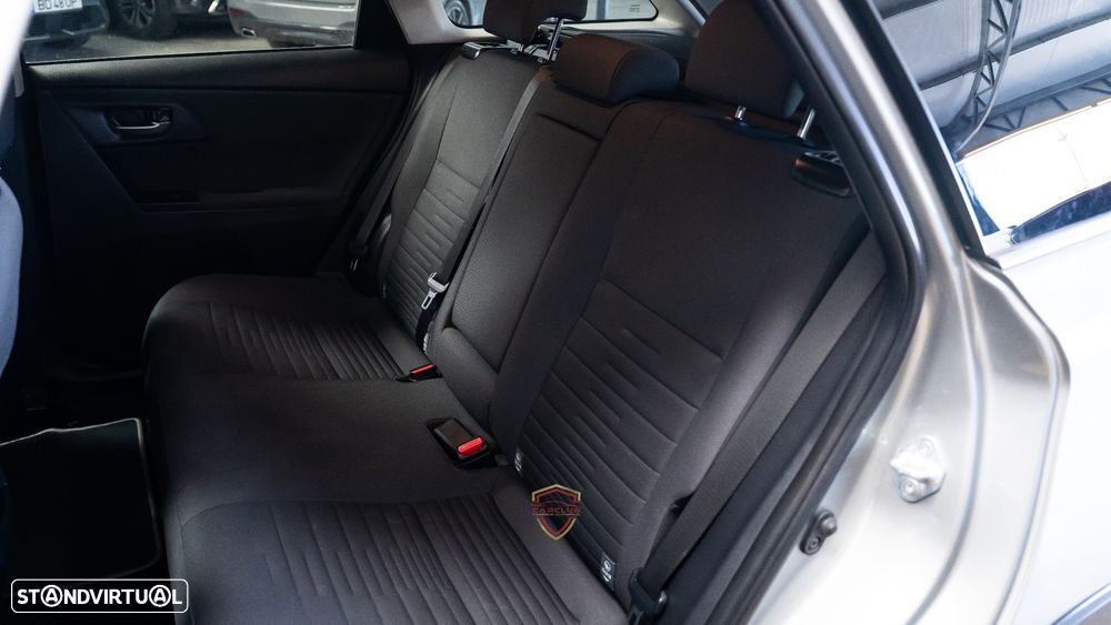 Toyota Auris Touring Sports 1.8 HSD Comfort+Navi - 38