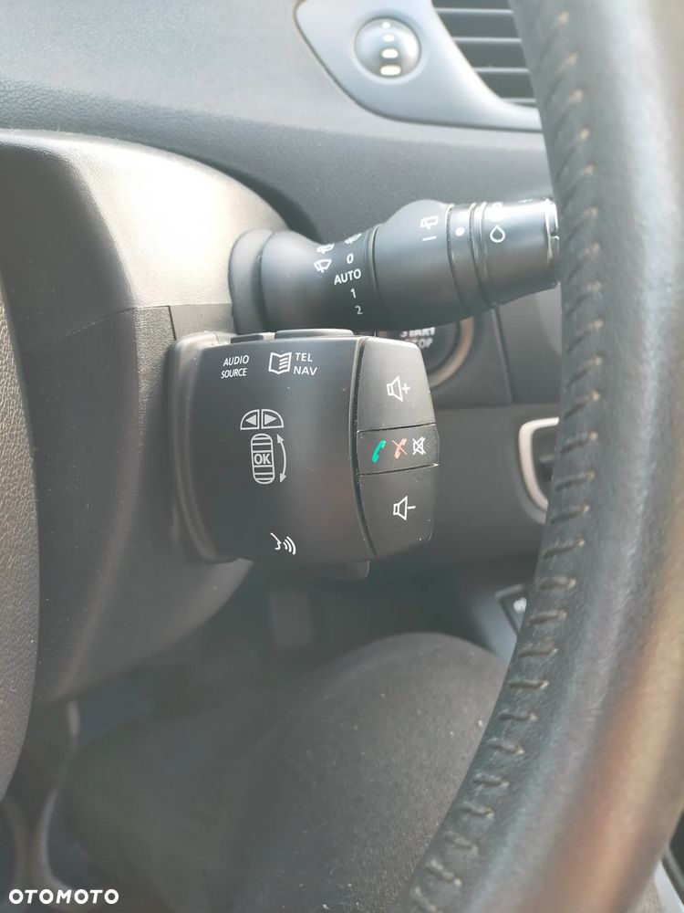 Renault Scenic - 13