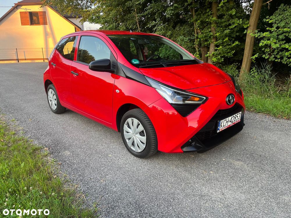 Toyota Aygo x-play - 1