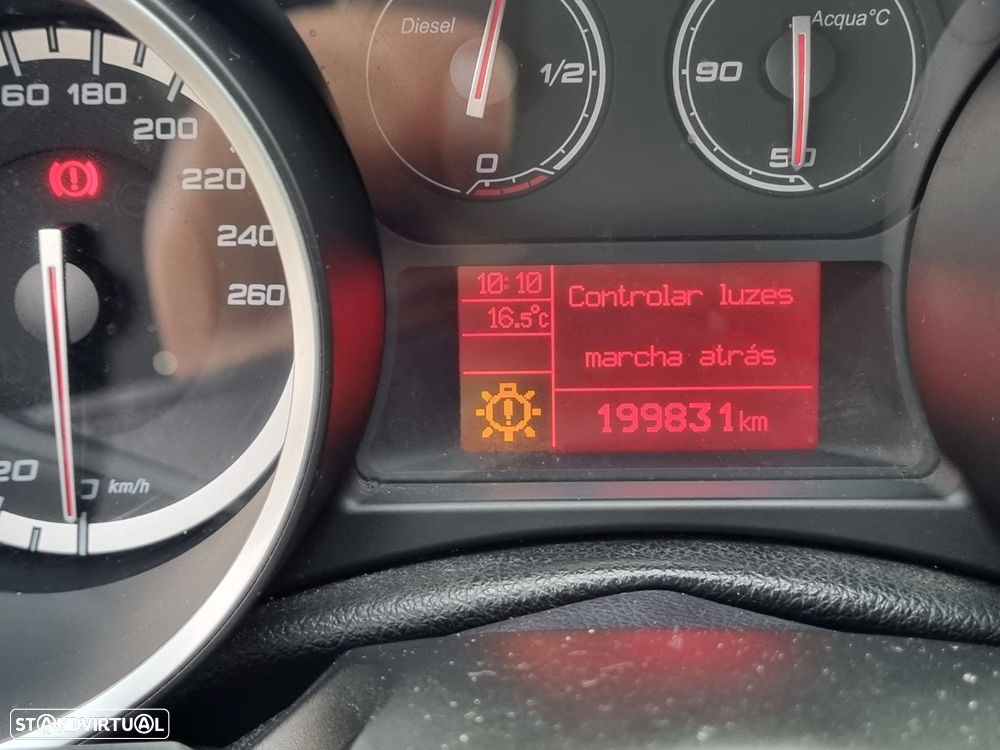 Alfa Romeo Giulietta 1.6 JTDM Distinctive - 10