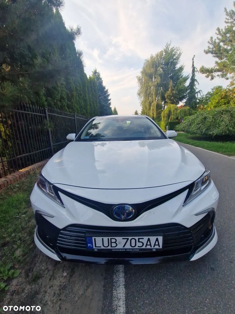 Toyota Camry - 1