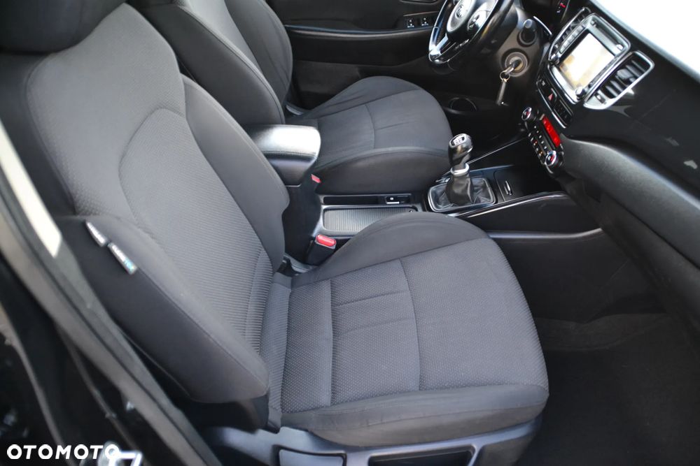Kia Carens 1.6 GDI Business Line 7os EU6 - 35
