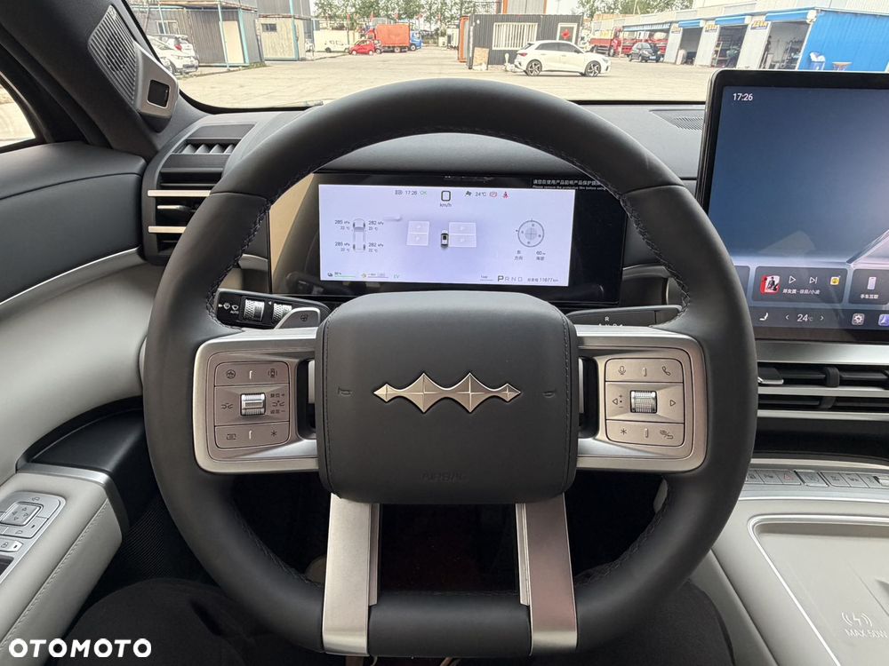 BYD Leopard 7 - 8