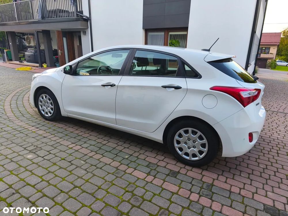 Hyundai i30 1.4 Trend - 16