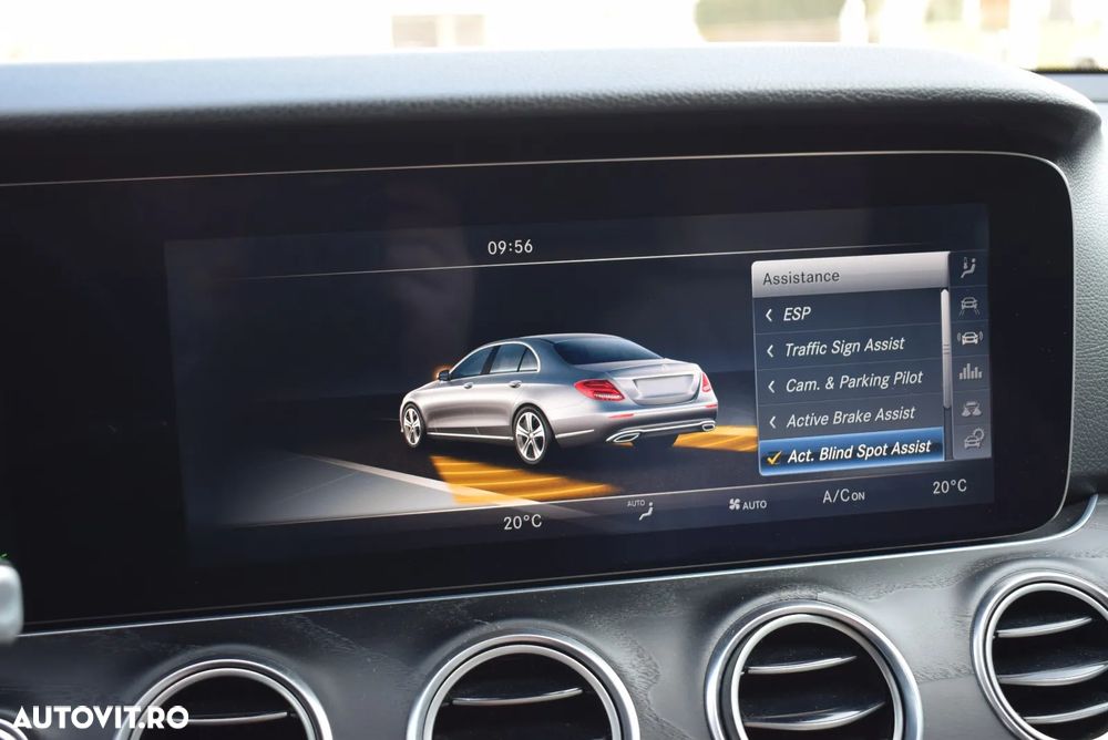 Mercedes-Benz E 220 d 4MATIC Aut. - 31