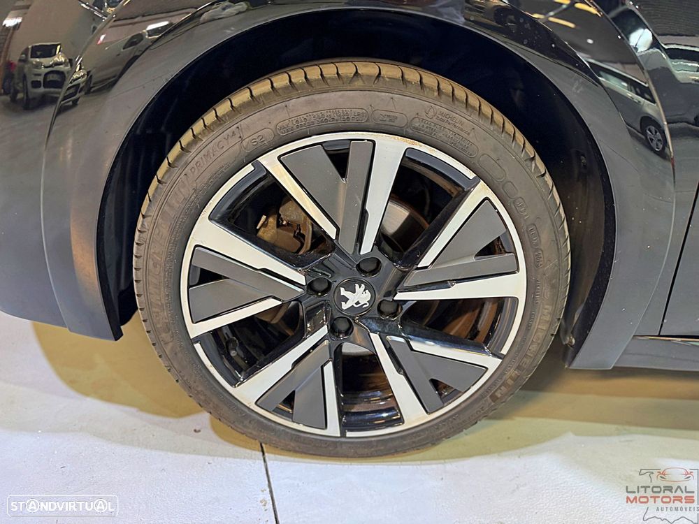 Peugeot 208 1.2 PureTech GT Line EAT8 - 13