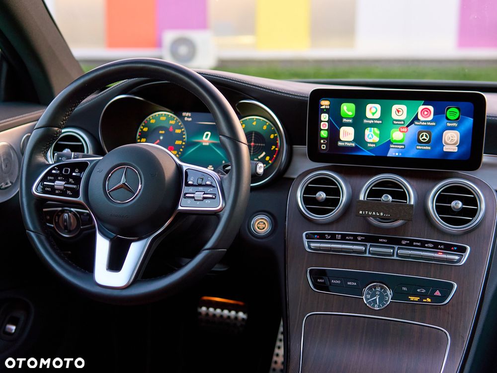 Mercedes-Benz Klasa C 300 4MATIC 9G-TRONIC - 26