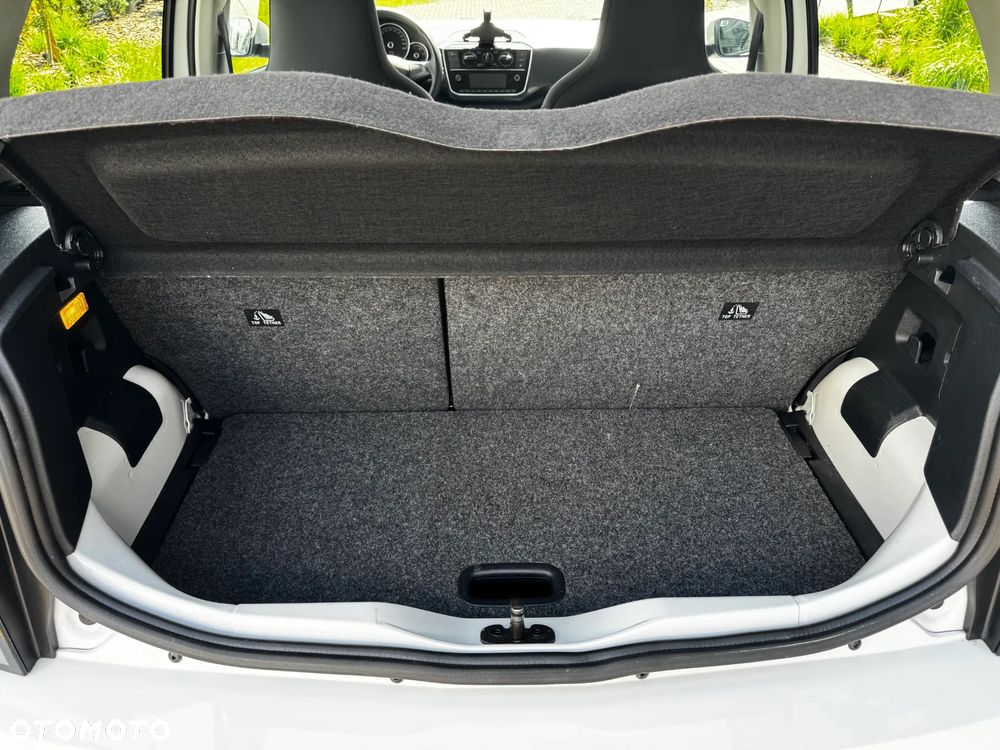 Volkswagen up! 1.0 move - 10