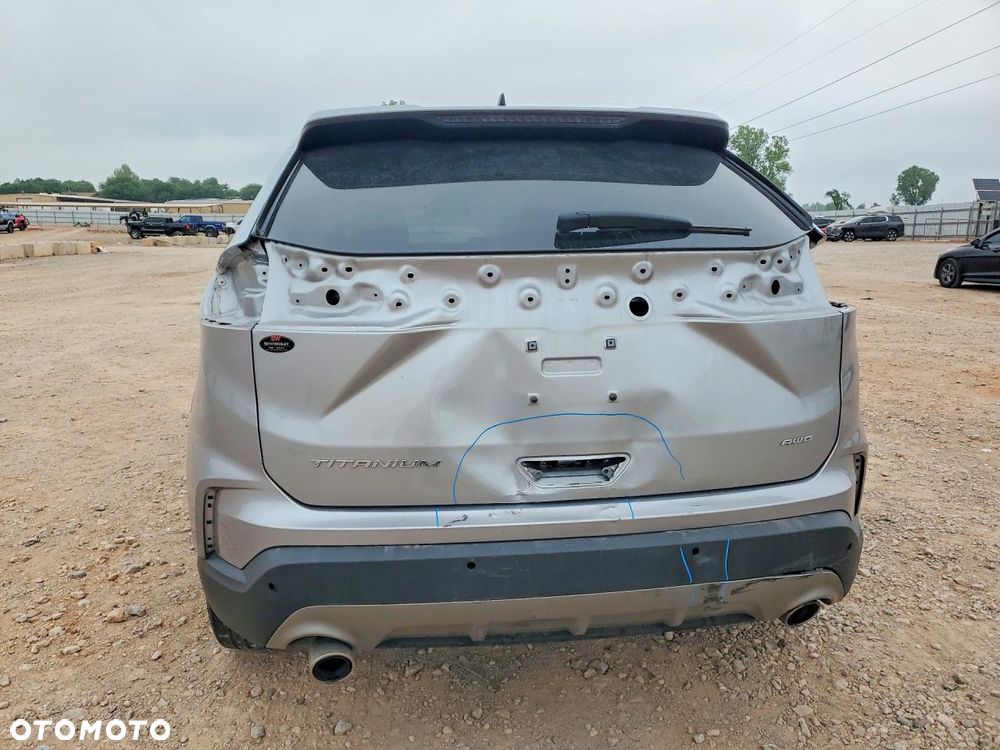 Ford Edge - 5