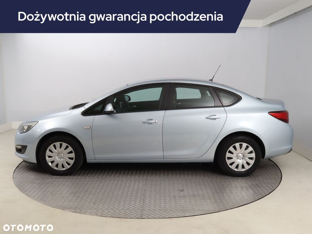 Opel Astra - 4