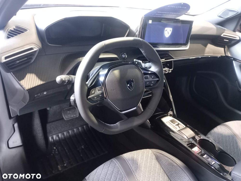 Peugeot 2008 1.2 PureTech Allure S&S EAT8 - 8