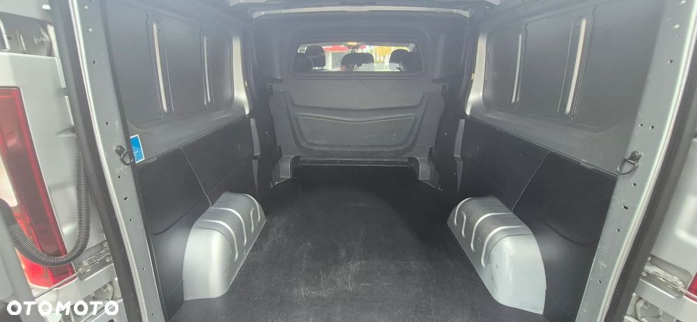 Opel Vivaro L2H1 2,9t Edition Elegance - 11