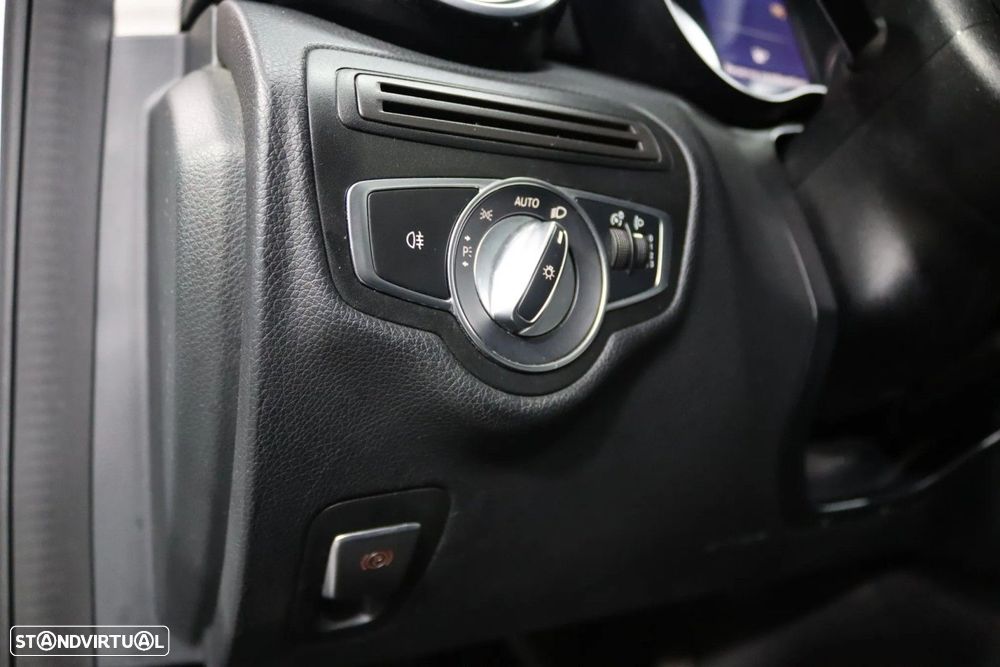 Mercedes-Benz C 180 - 11