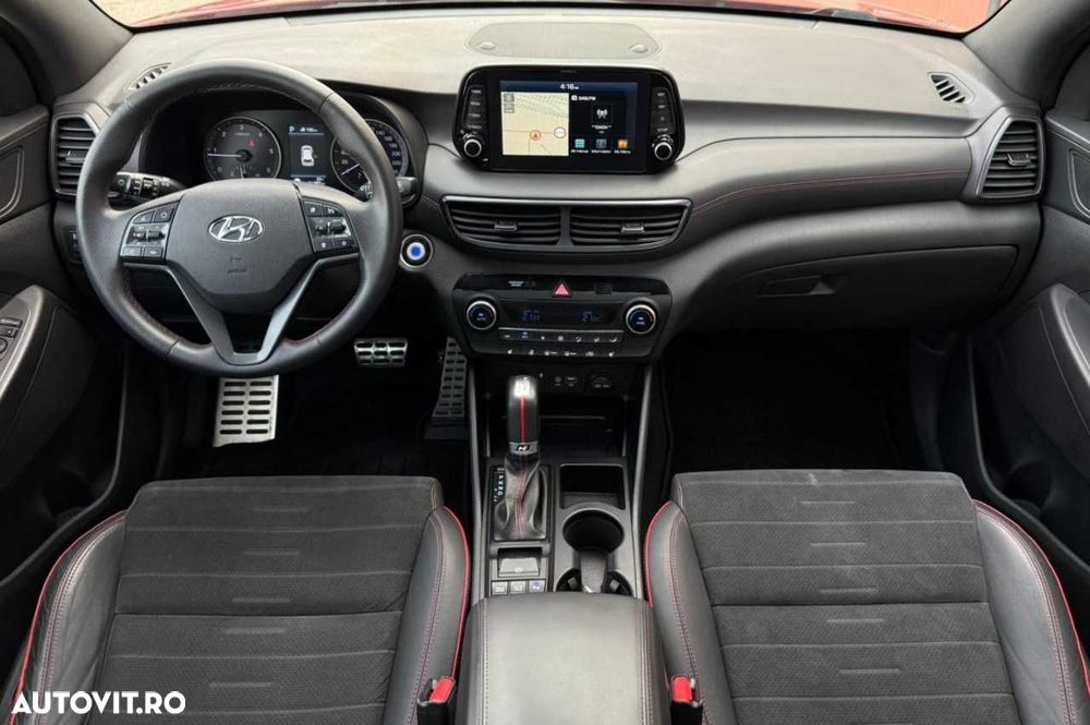 Hyundai Tucson 2.0 CRDI 4WD 8AT Premium - 22