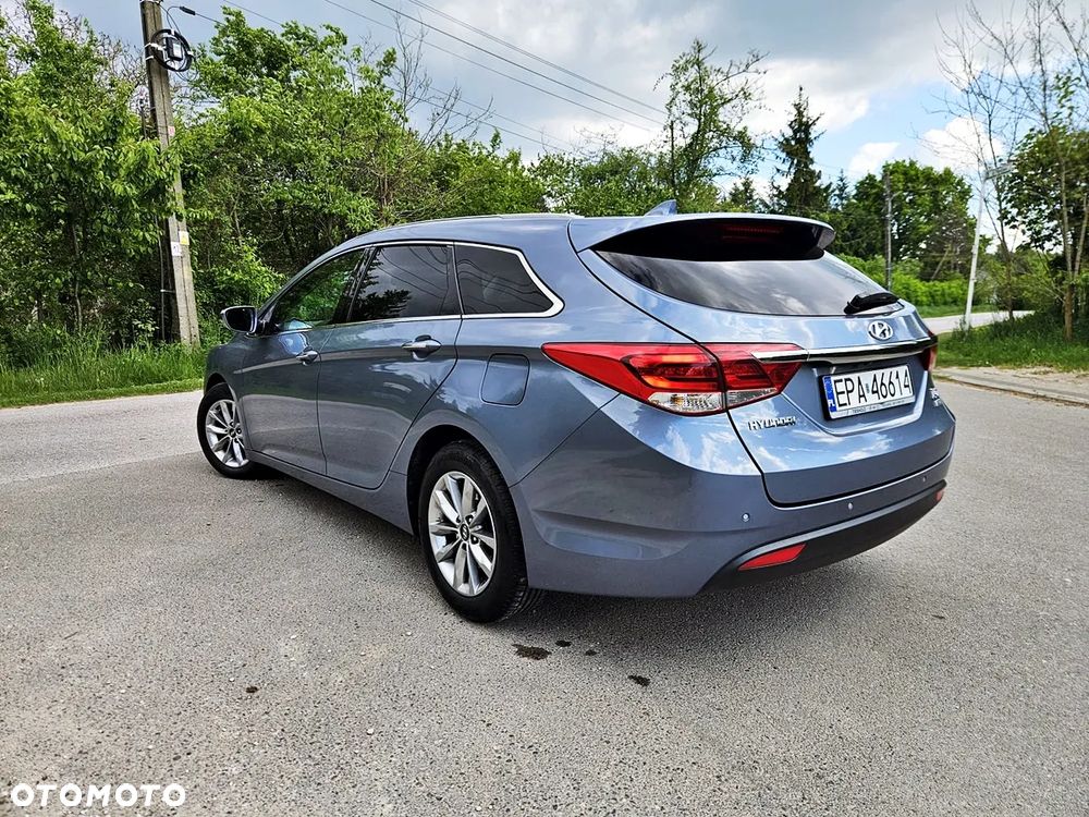 Hyundai i40 Kombi blue 1.7 CRDi Premium - 13