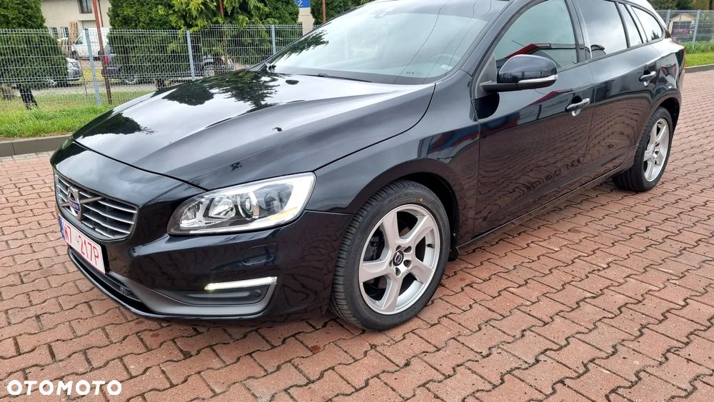 Volvo V60 D4 Geartronic Momentum - 10