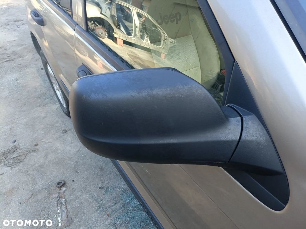 JEEP GRAND CHEROKEE III WK 04-10 2006 r. elektryczne luterko prawe * - 2