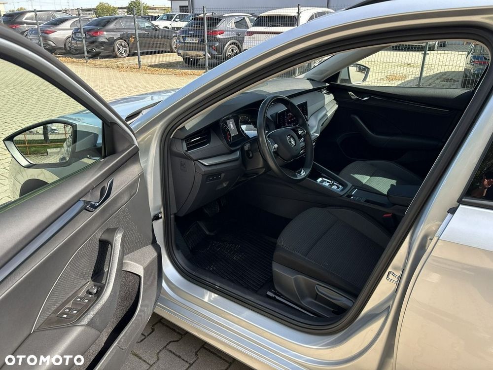 Skoda Octavia 2.0 TDI SCR Ambition DSG - 11