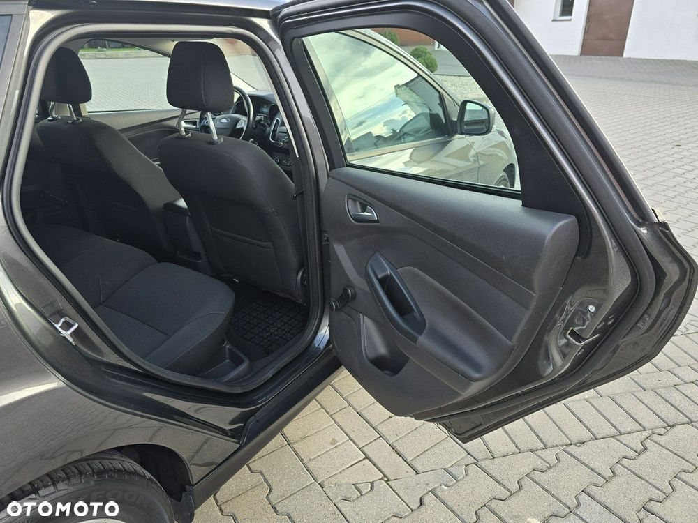 Ford Focus - 23