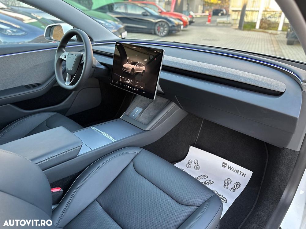 Tesla Model 3 Standard Reichweite Plus Hinterradantrieb - 9