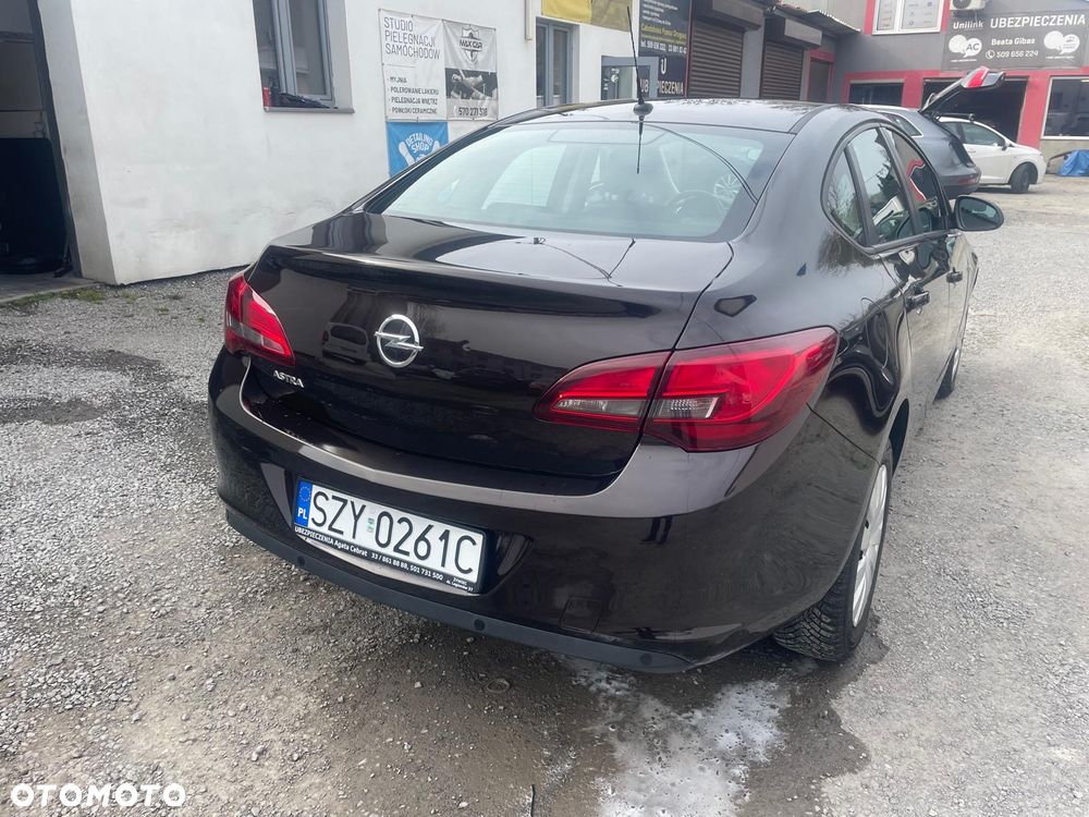 Opel Astra - 10