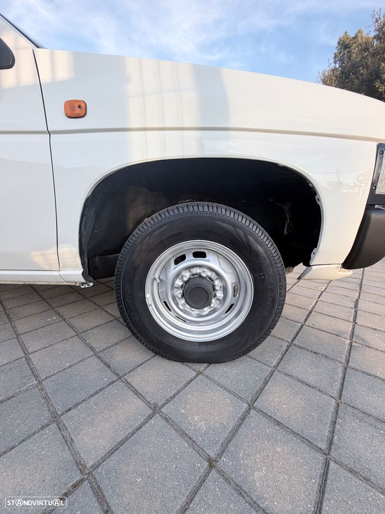 Nissan pick up 2.5 diesel 3 lugares com caixa atraz - 18