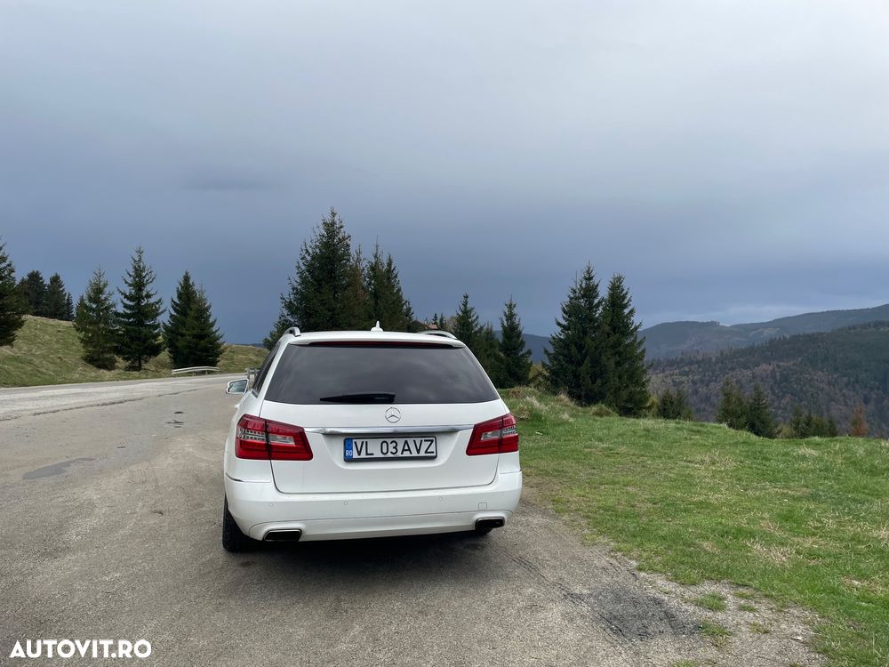 Mercedes-Benz E - 12