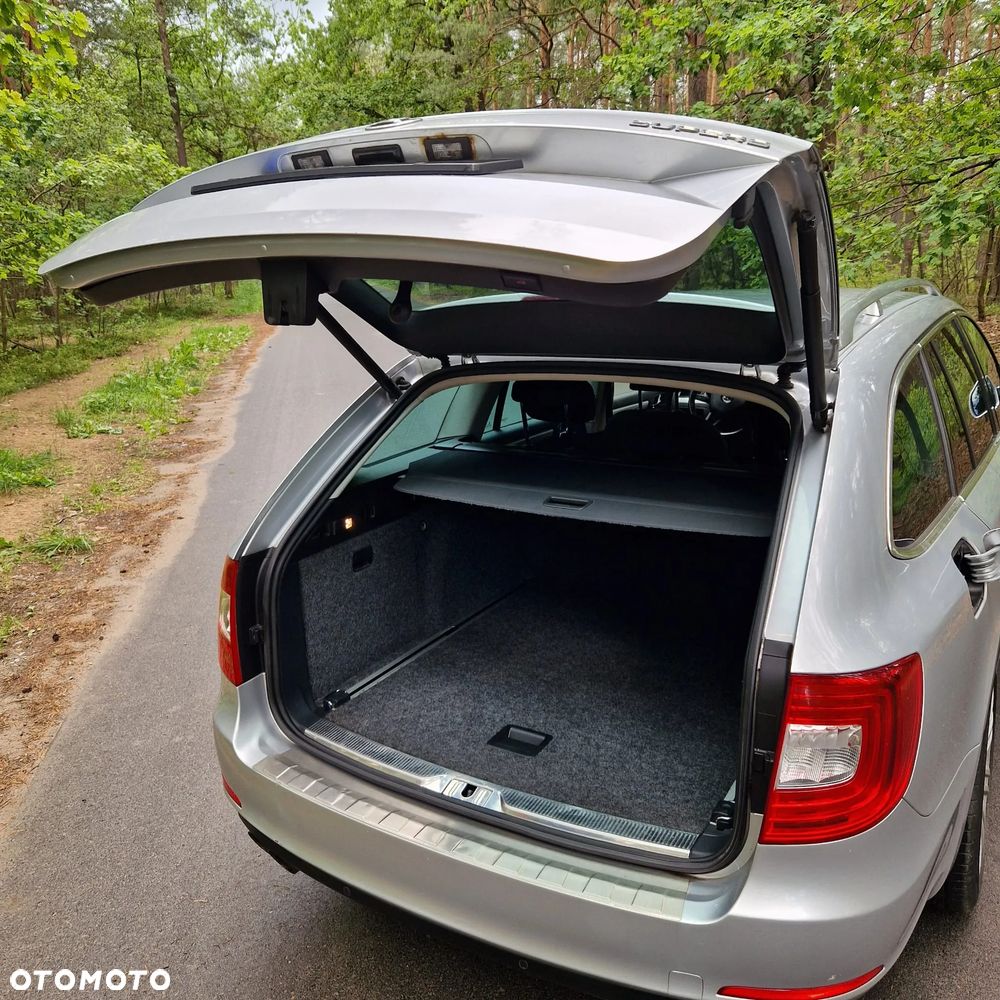 Skoda Superb 2.0 TSI Elegance DSG - 22