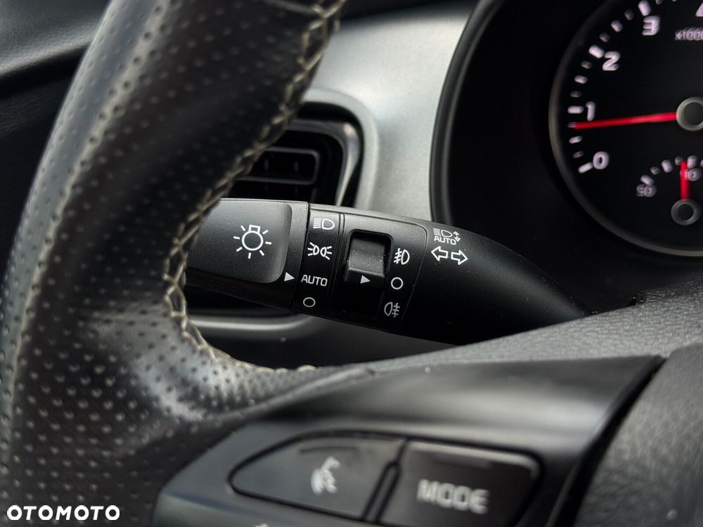 Kia Stonic 1.2 L Business Line - 22