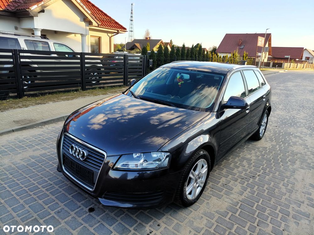 Audi A3 Sportback 1.6 Ambiente - 1