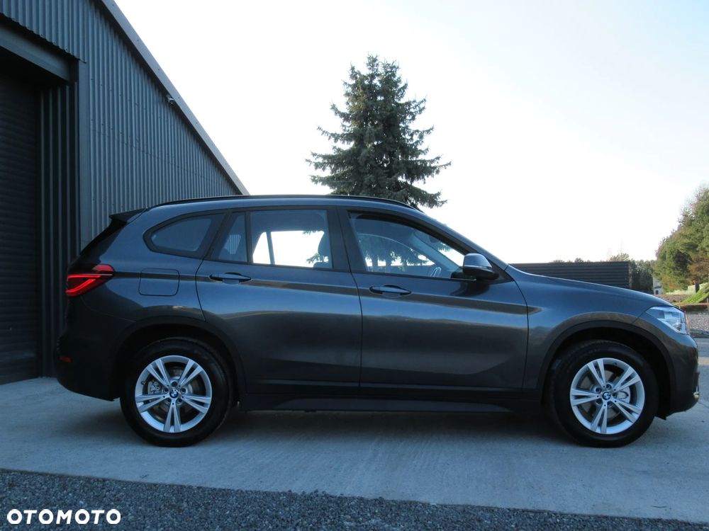 BMW X1 sDrive18i GPF - 13