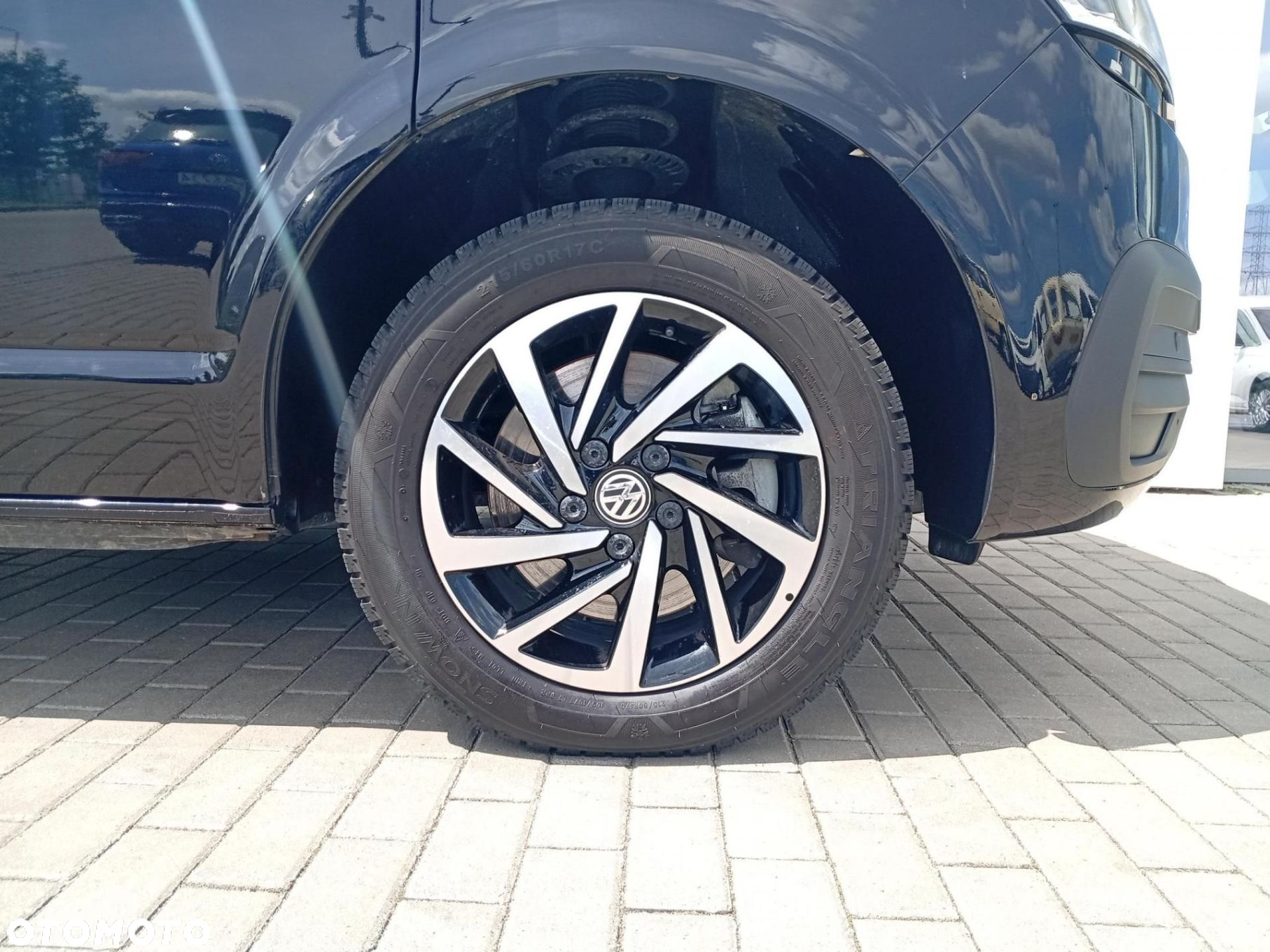Volkswagen Transporter Kombi T6.1 TDI L2H1 DSG - 17